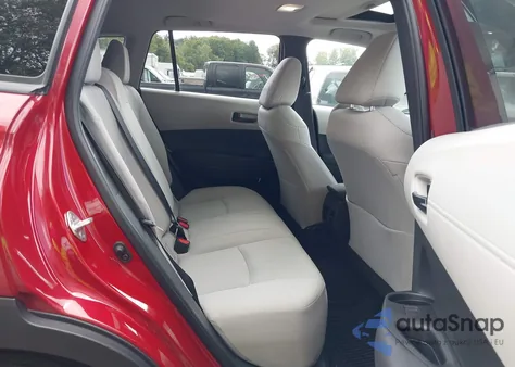 2022 Toyota Corolla Cross Le z USA, uszkodzony, nr VIN 7MUBAABG2NV036630